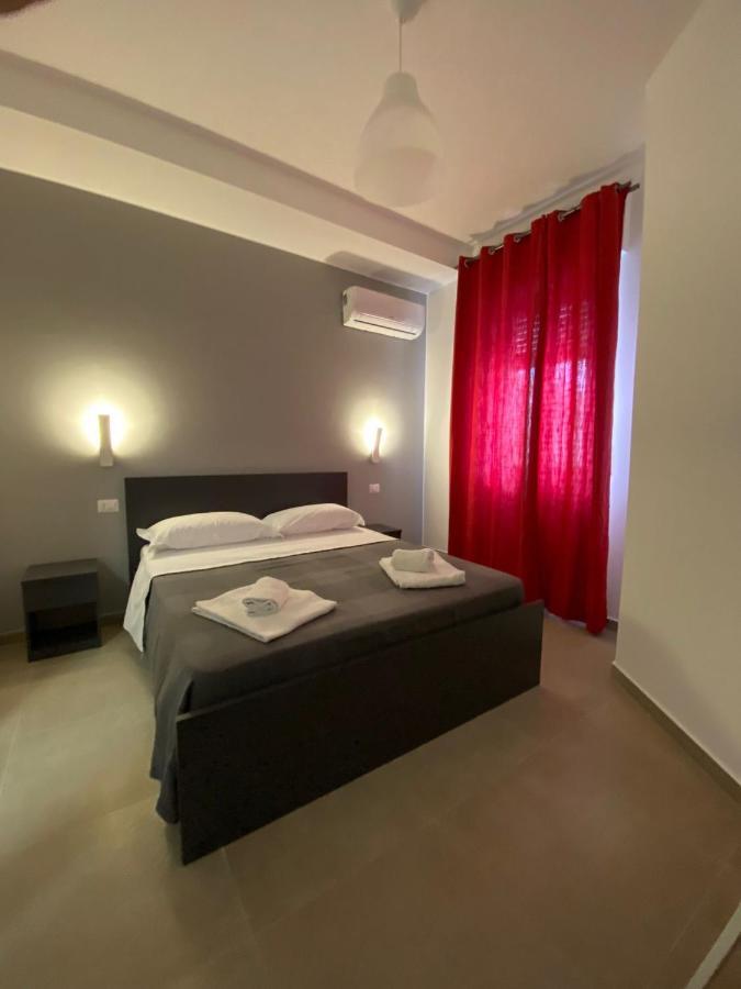 Aeroporto Katane Rooms คาตาเนีย ภายนอก รูปภาพ